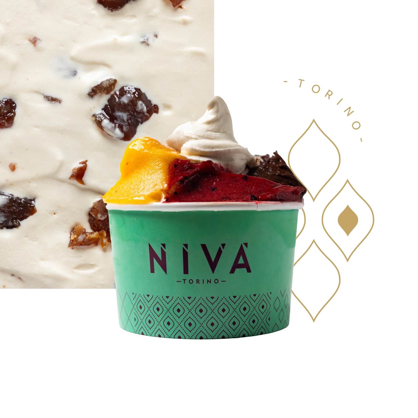 Coppetta di gelato artigianale Niv&agrave; Torino con pi&ugrave; gusti, su sfondo chiaro con dettaglio decorativo del brand.